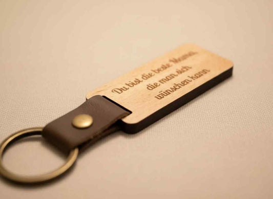 Schlüsselanhänger Holz Du bist die beste Mama / der beste Papa – personalisiertes Geschenk Eltern, Muttertag, Vatertag, Geburtstag, Name