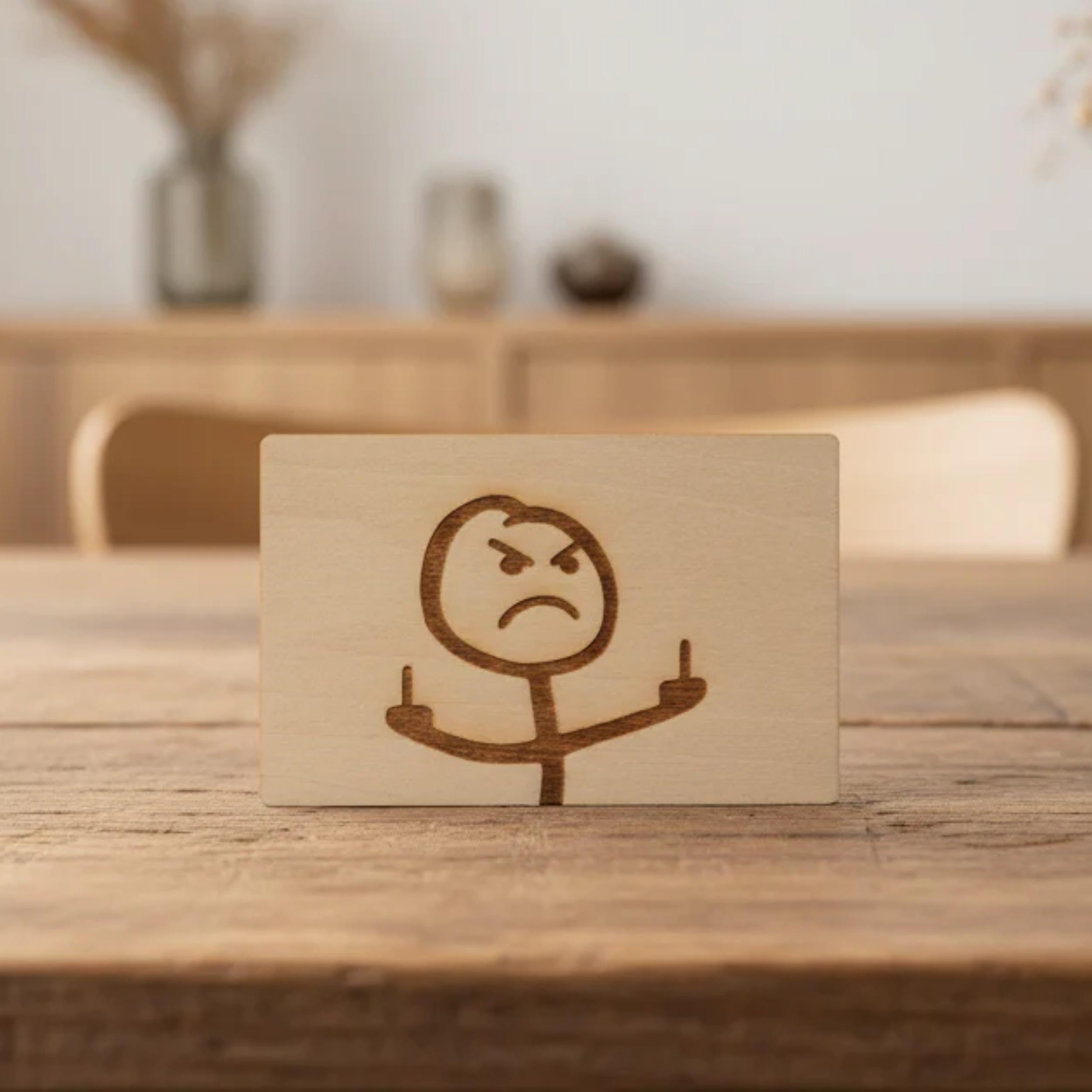 Holzgeschenkkarte mit frecher Grafik | 8,5 x 5,5 cm | personalisiert