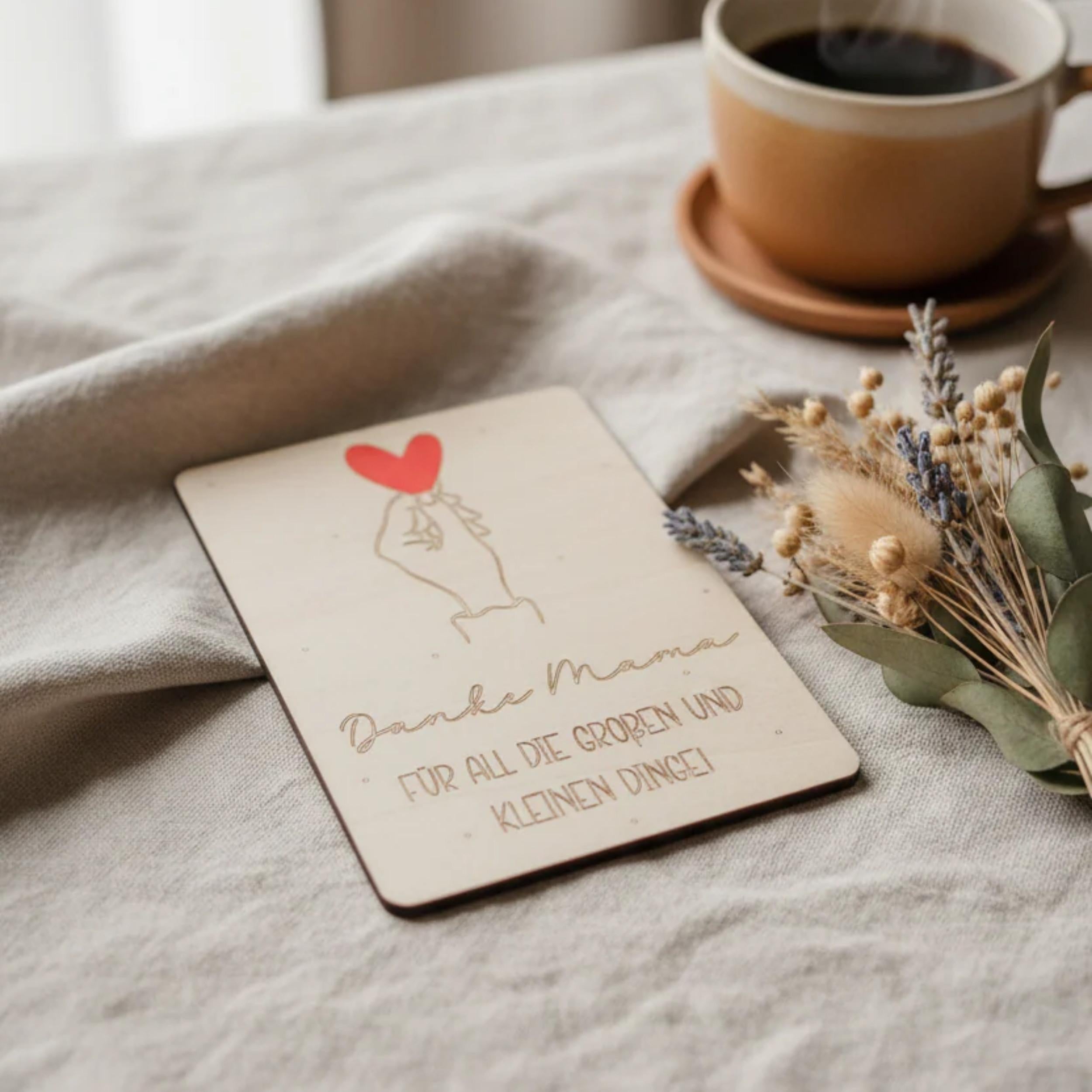 Holzkarte „Danke Mama“ | Muttertagskarte personalisierbar