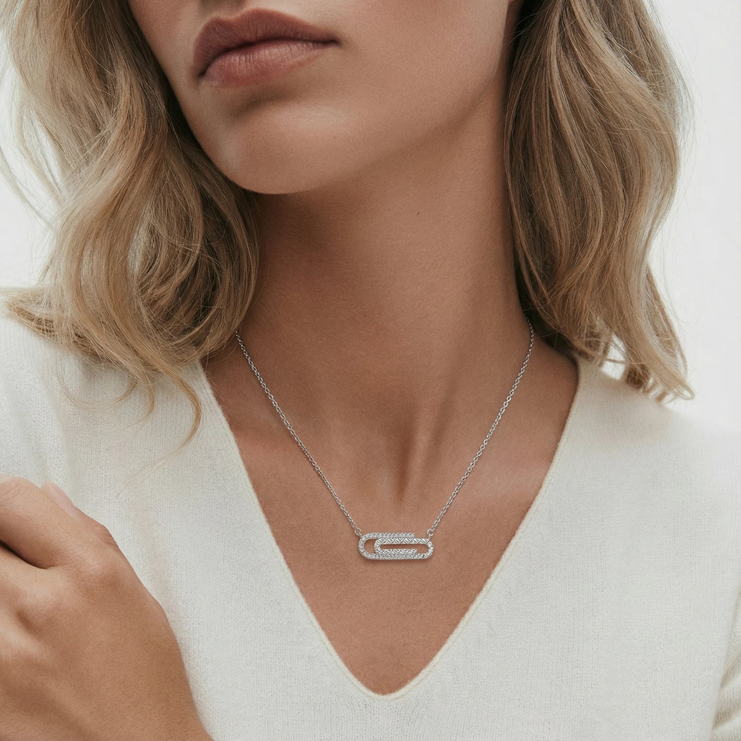 Luxe Oval Link Halskette | weißvergoldetes Eco-Messing mit Zirkonia-Pavé