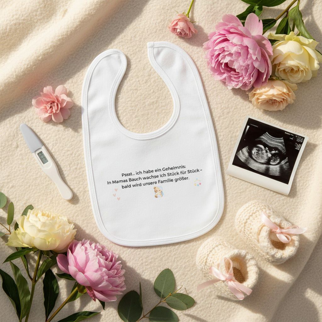 Babylätzchen zur Schwangerschaftsverkündung
