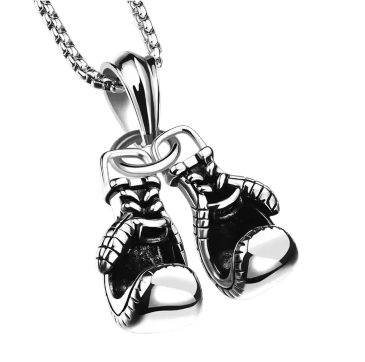 Die flyliving Halskette „Angela“ ist eine Unisex-Silberkette mit detailreichem Boxhandschuh-Anhänger samt realistischen Schnürungen am klassischen Kettenband.