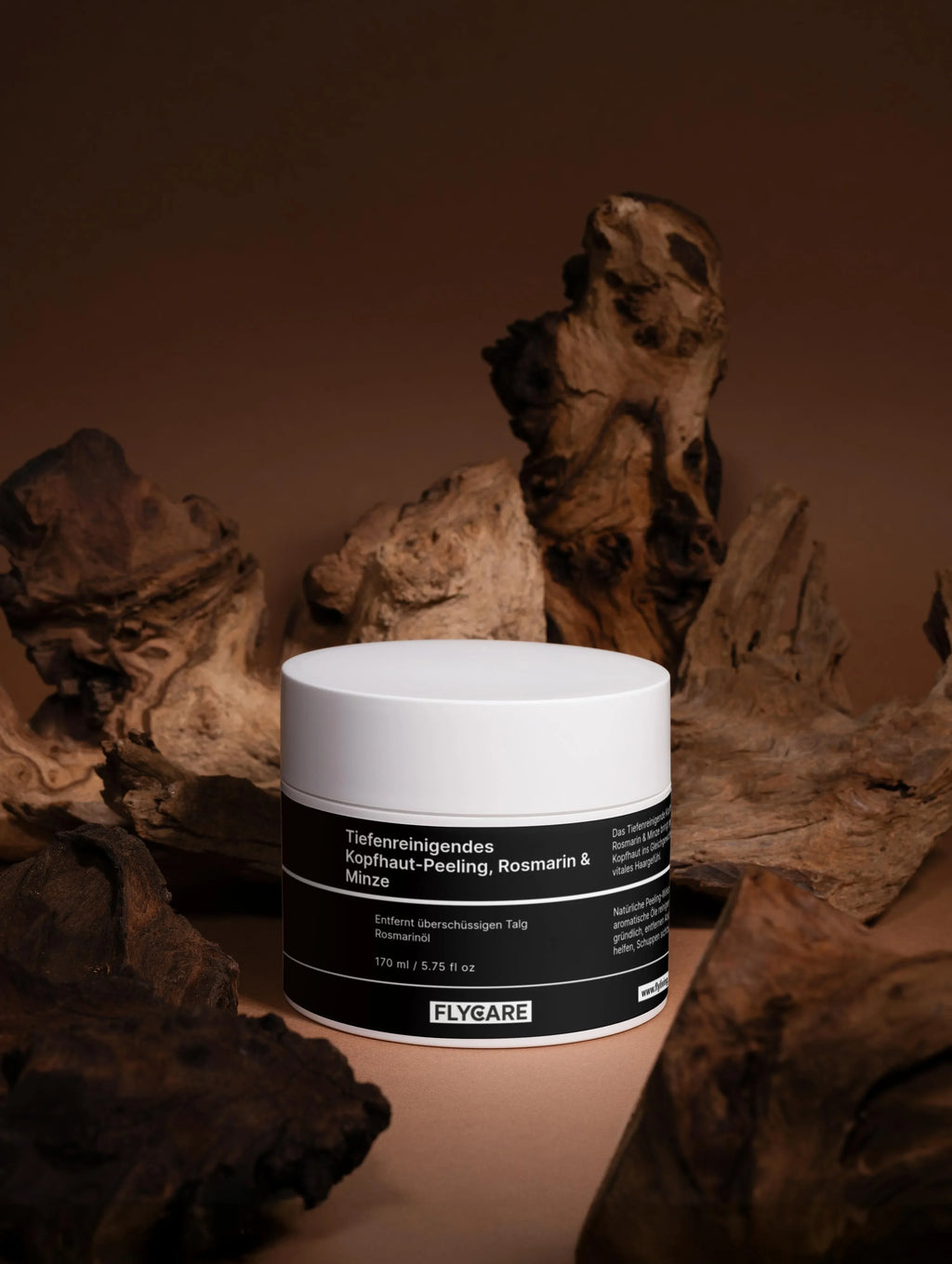 Tiefenreinigendes Kopfhaut-Peeling, Rosmarin & Minze﻿ von flycare