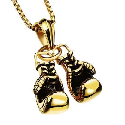 Die Halskette „Angela“ von flyliving ist eine Unisex-Edelstahlkette mit Boxhandschuh-Anhänger, verziert mit schwarzen Akzenten und feinen Details – ein stilvolles Highlight für jede Schmuck-Kollektion.