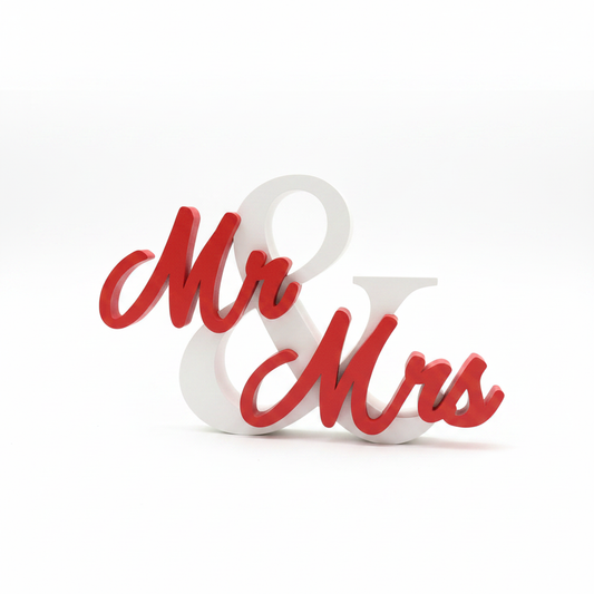 Rote und weiße mr and mrs dekorative holzschrift aus pla modernes hochzeitsgeschenk von herzen