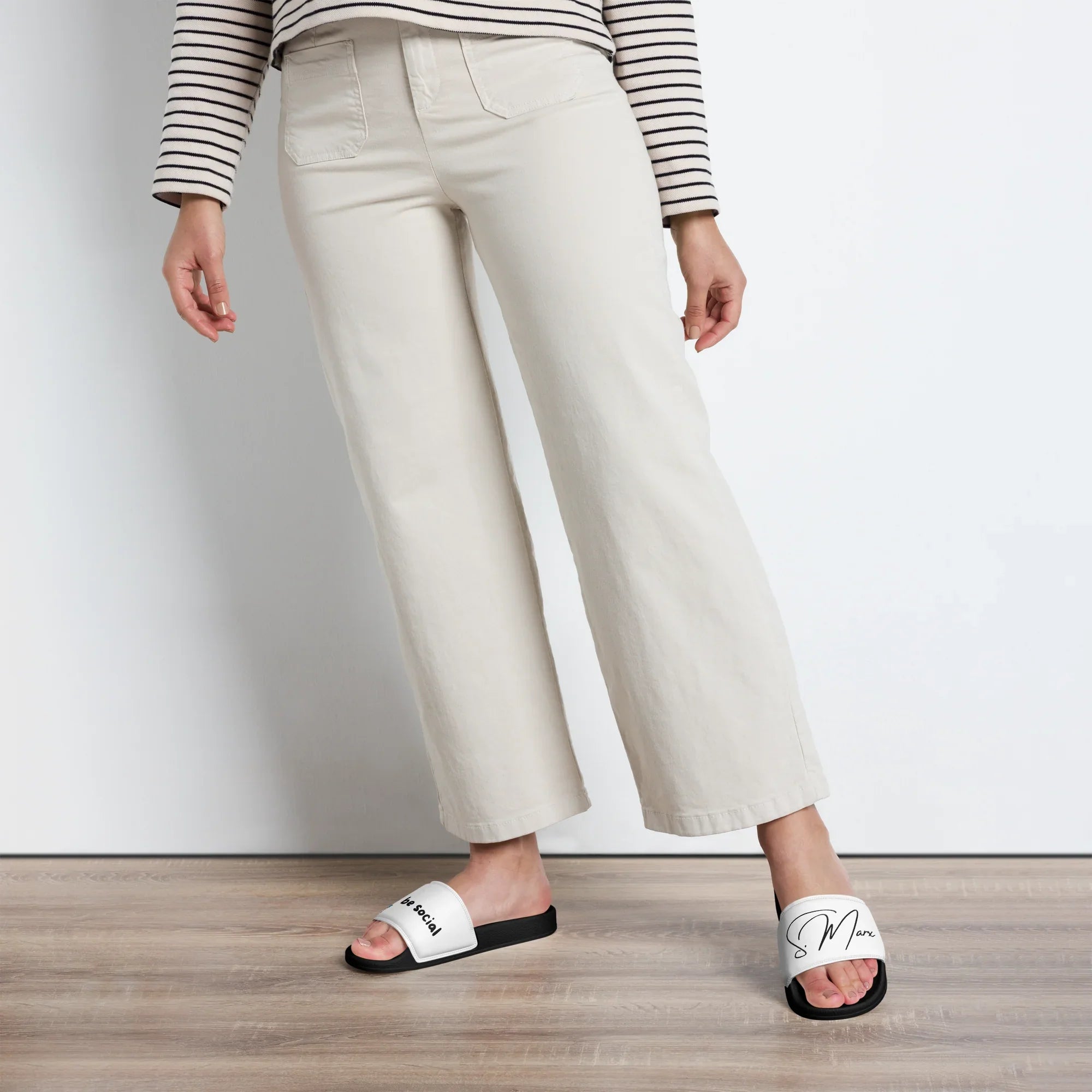 Badeschlappen "be social" für Frauen - Slippers - flyliving