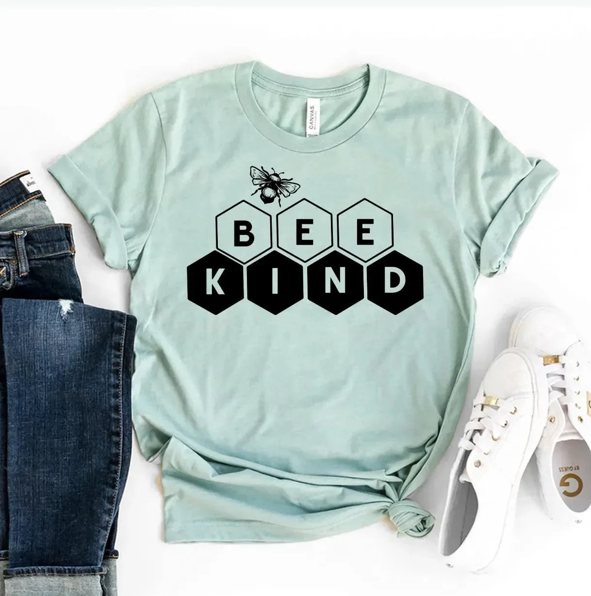 T-Shirt "bee kind"