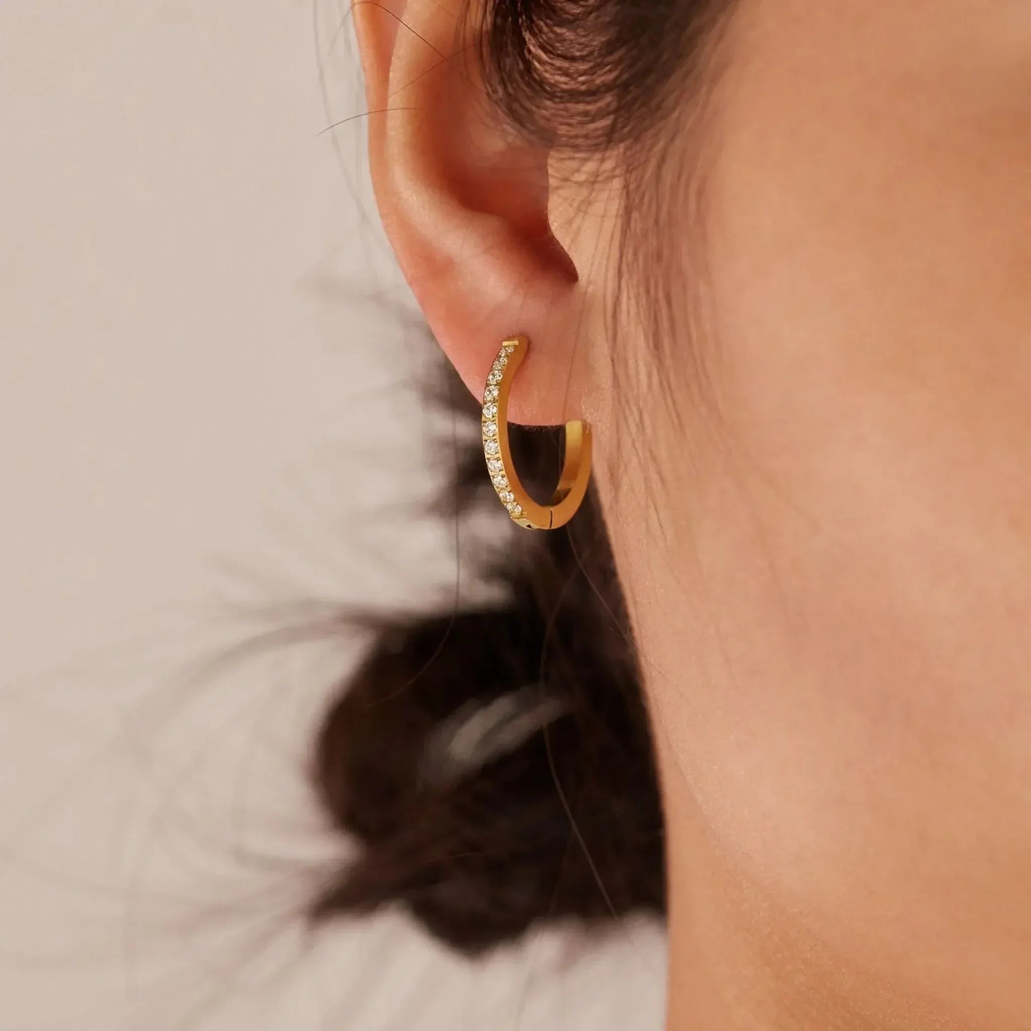 Ohrringe "Eternity Hoop", vergoldet