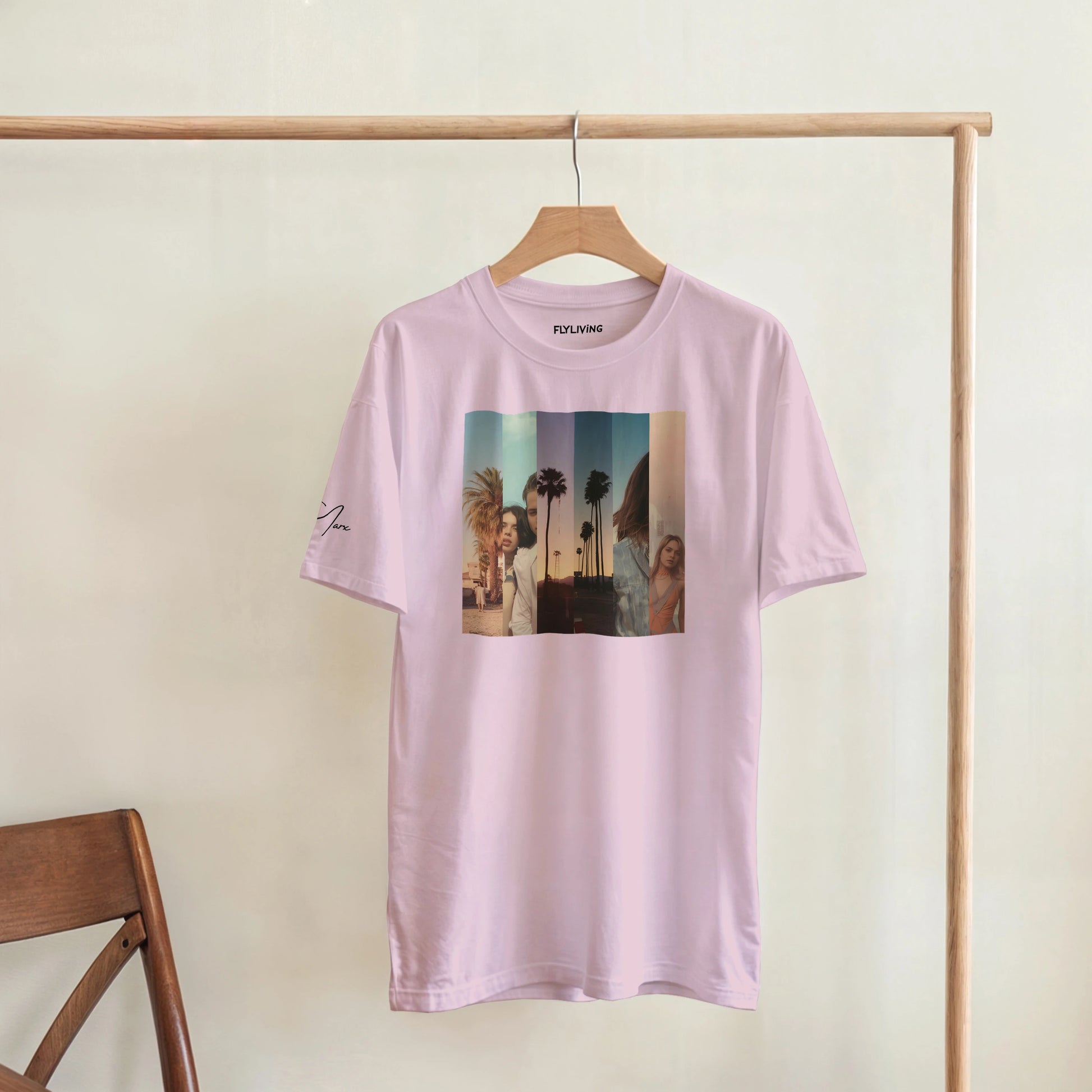 Ein weiches lavendelfarbenes Baumwoll-t-shirt la sentimental heavyweight mit palmen-graphic und flyiving-stickerei