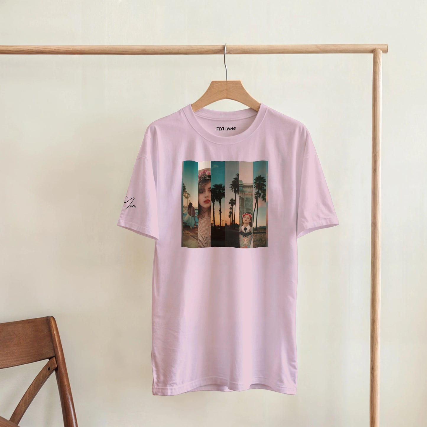 Ein weiches lavendelfarbenes Baumwoll-t-shirt mit rechteckigem Collage-print und flyliving-stickerei am Kragen