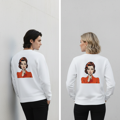 Weißer vintage comic pullover mit retroillustration einer frau im orangen kleid für alltag und style