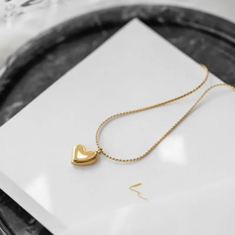Halskette "Claire", Herzanhänger, in gold - Halskette - flyliving