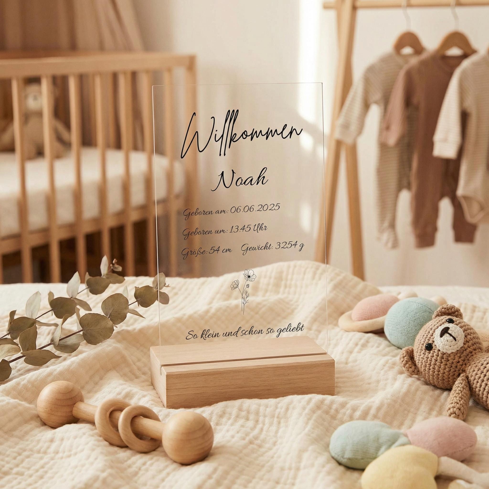 Personalisierte Acryl Tafel Geburt mit Holzsockel - Baby Daten Schild, Geschenk zur Babyshower, Kinderzimmer Deko