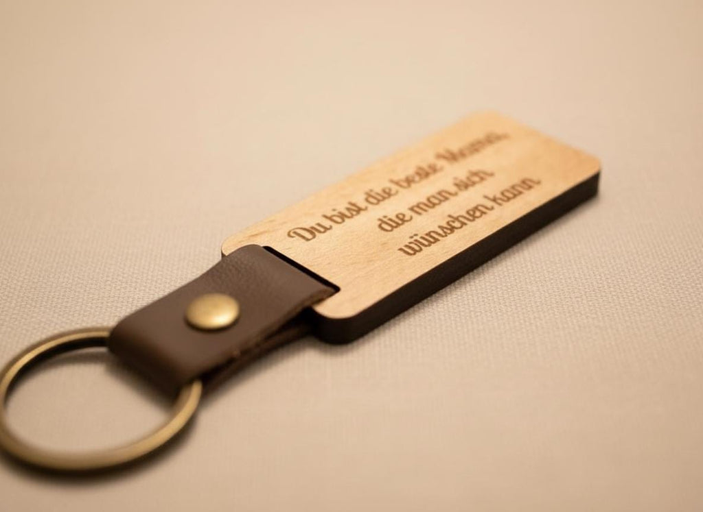 Schlüsselanhänger Holz Du bist die beste Mama / der beste Papa – personalisiertes Geschenk Eltern, Muttertag, Vatertag, Geburtstag, Name