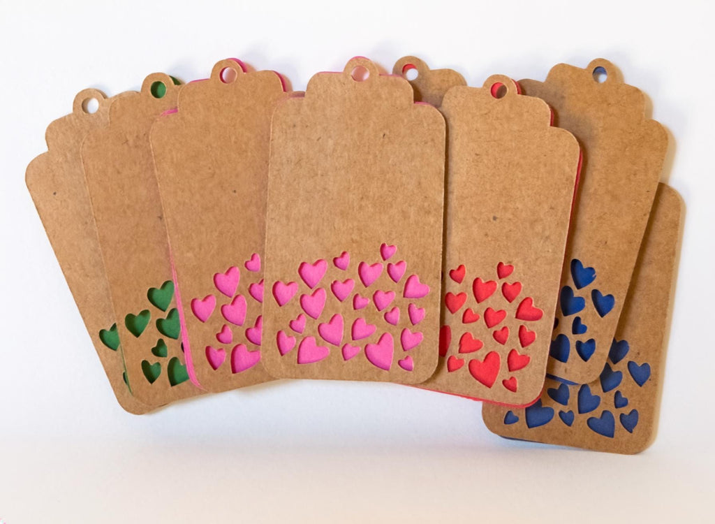 Geschenketiketten, Herzen, aus Kraftpapier, für Geburtstage, Valentinstag, Hochzeitstag oder Hochzeiten. Set aus 4 Farben, 4 oder 8 Stück