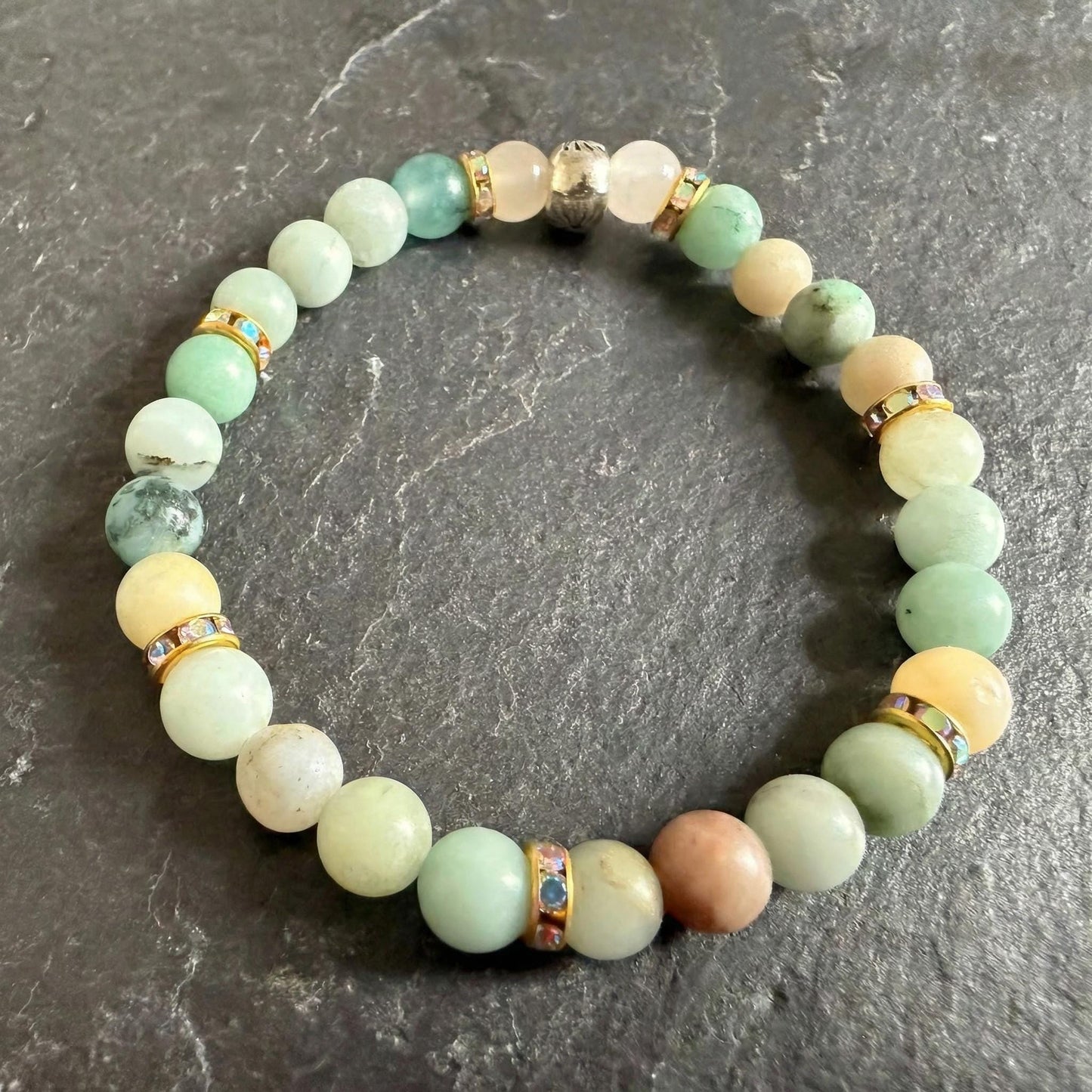 Armband aus Perlen