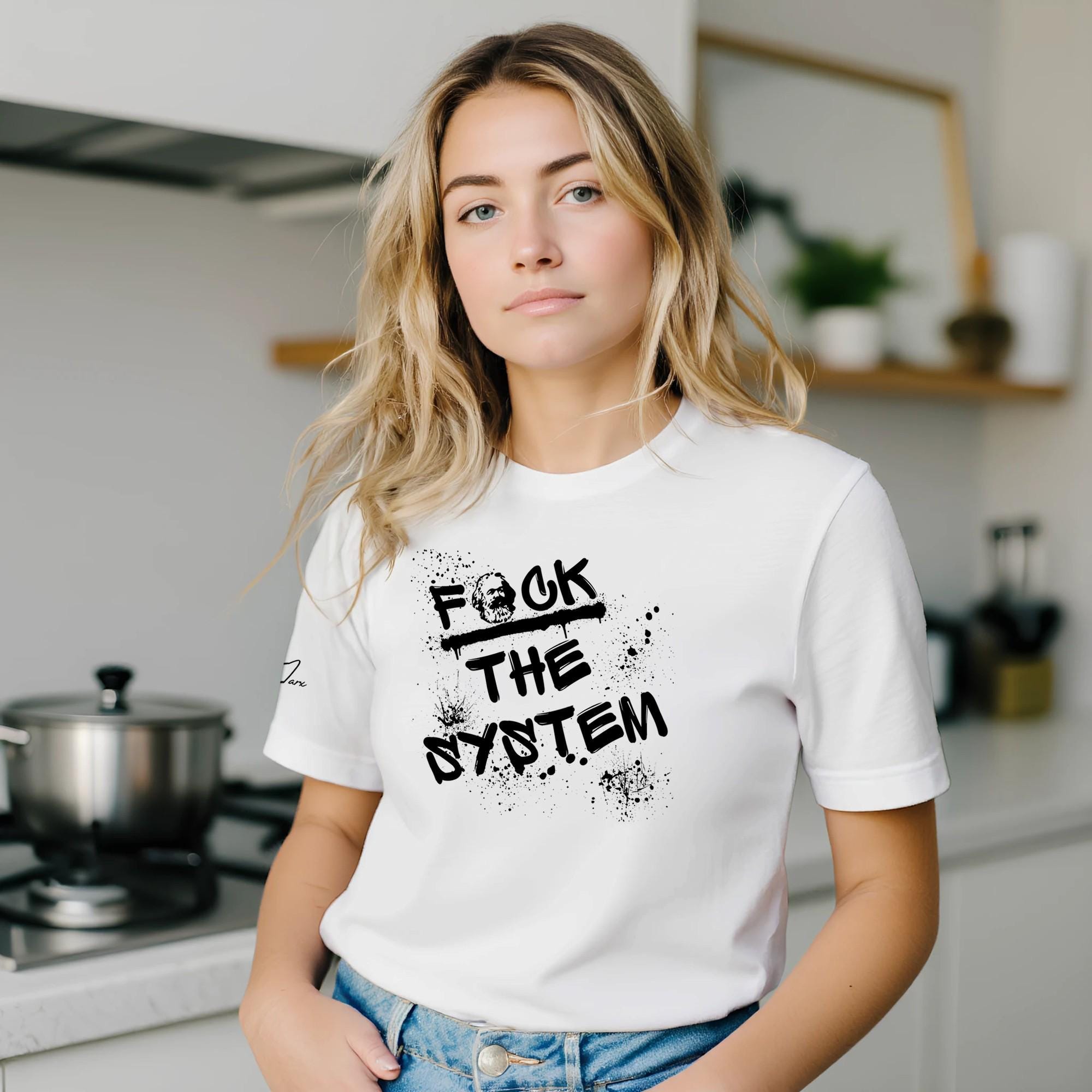 T‑Shirt mit Spruch „f*ck the system“ – Streetwear, Baumwolle, weiß, orange, grün, unisex