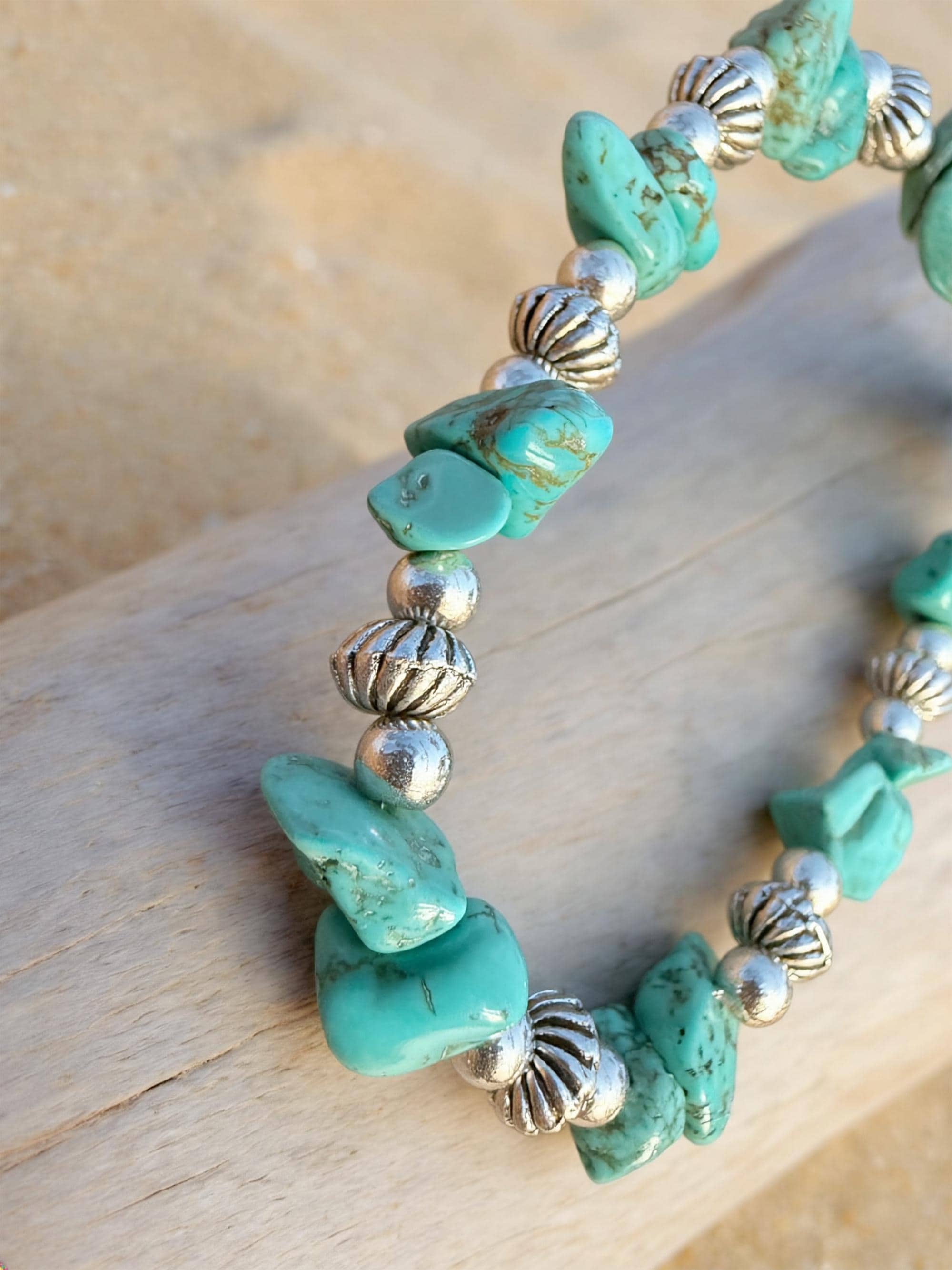 Armband mit Türkisen, handgemacht, Boho Stil, Schmuck, Geschenk für Frauen, Strand Accessoire, Sommer Mode