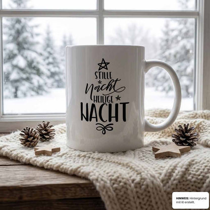 Tasse Kalligrafie-Serie am verschneiten Fenster – flyliving