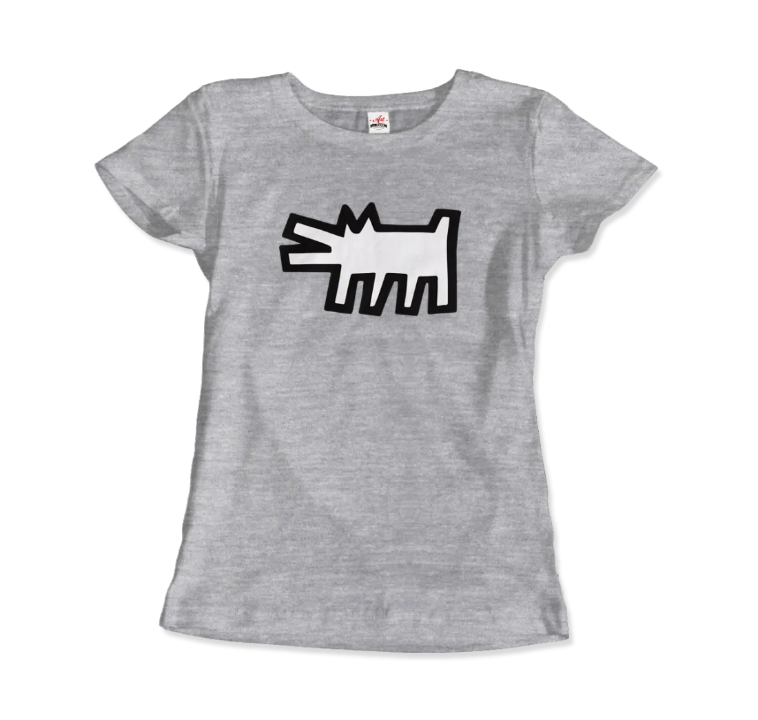 Das Art-O-Rama Shop T-Shirt "The Barking Dog Icon, 1990" ist hellgrau und zeigt auf der Brust einen fetten schwarzen Umriss eines stilisierten Hundes, inspiriert vom Street Art Stil.