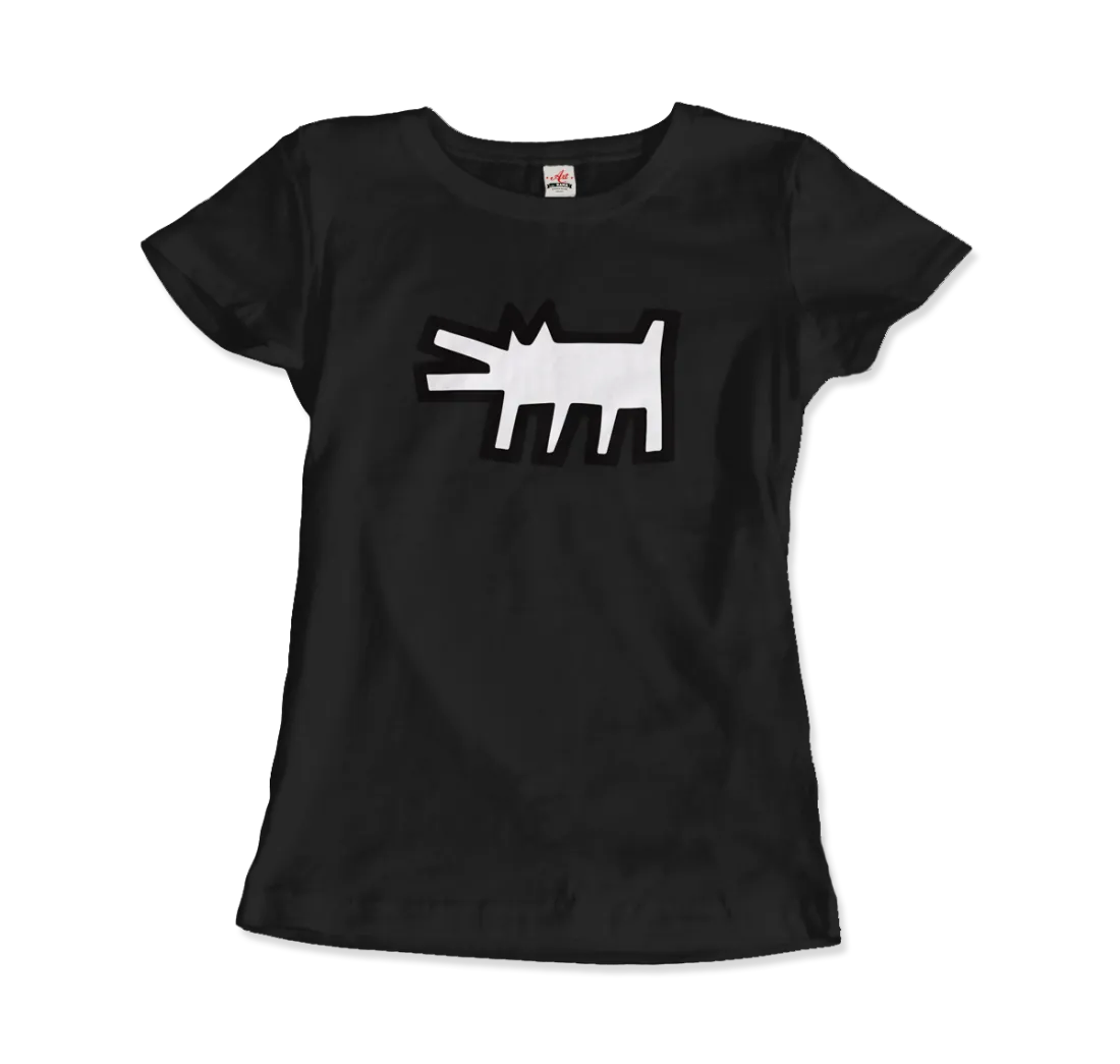 Das T-Shirt The Barking Dog Icon, 1990 in Schwarz aus dem Art-O-Rama Shop zeigt einen weißen Cartoon-Hund mit kräftigen Umrissen - Teil der Icons-Serie, die grafische Einfachheit und Street-Art-Flair zu einem einzigartigen Pop-Graffiti-Look verbindet.