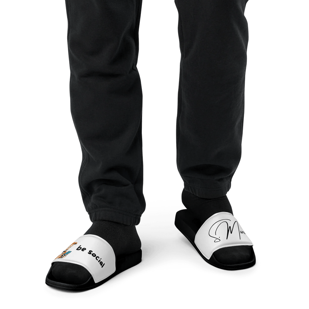Moderne Badelatschen "be social" für Männer - Slippers - flyliving