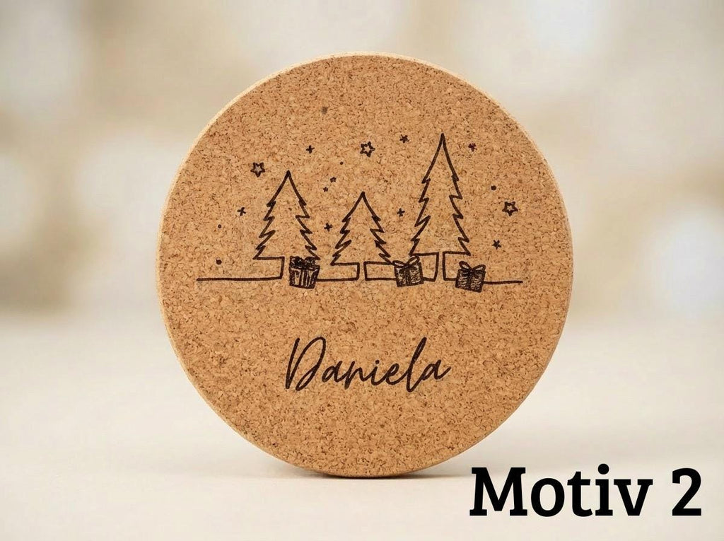 Personalisierter Kork Untersetzer Weihnachten mit Namen Wichtelgeschenk & Tischdeko 6 versch. Designs, Graviertes Weihnachtsgeschenk Set - flyliving