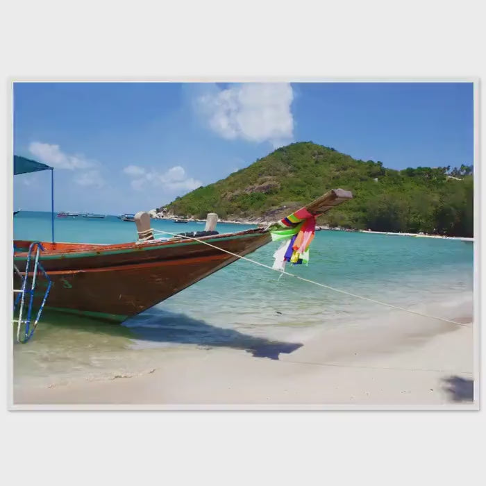 Gerahmtes Bild Longtailboot auf Koh Pangan - Edles Wandkunstwerk für dein Zuhause