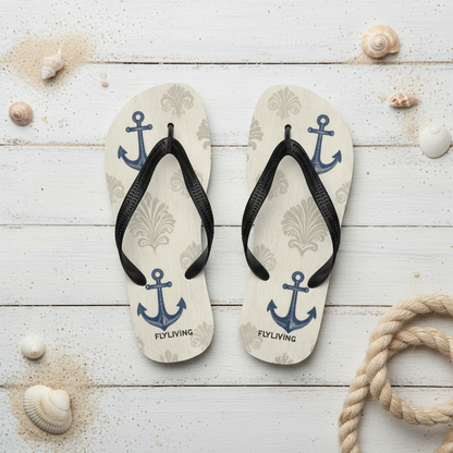 Beige flip-flops mit schwarzen riemen und marineblauen anker-motiven auf grauem damastmuster für strand und urlaub