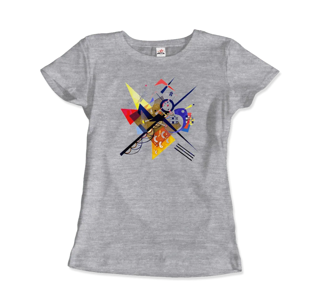 Das Art-O-Rama Shop T-Shirt Wassily Kandinsky auf Weiß II, 1923 ist ein graues, kurzärmeliges T-Shirt mit einem farbenfrohen, abstrakten, geometrischen Design in Rot, Gelb, Blau, Schwarz und Orange auf der Vorderseite.